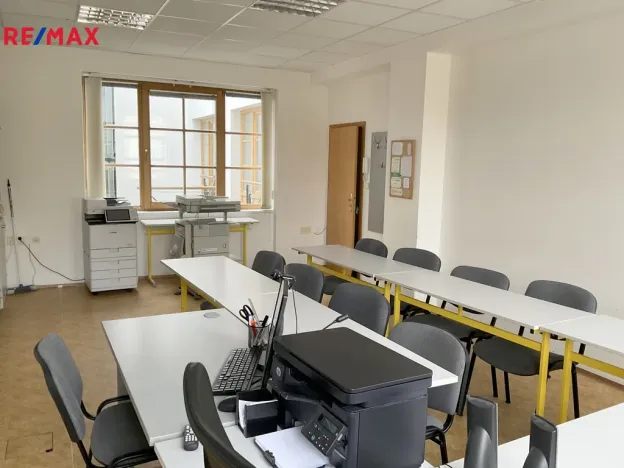 Pronájem kanceláře, Hradec Králové, Malé náměstí, 79 m2