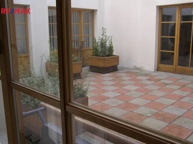 Pronájem kanceláře, Hradec Králové, Malé náměstí, 79 m2