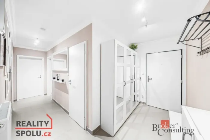 Pronájem bytu 2+kk, Plzeň - Černice, Nepomucká, 64 m2