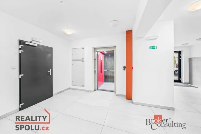 Pronájem bytu 2+kk, Plzeň - Černice, Nepomucká, 64 m2