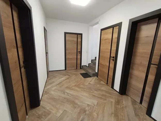 Pronájem skladu, Praha - Březiněves, Na hlavní, 331 m2