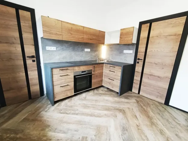 Pronájem skladu, Praha - Březiněves, Na hlavní, 331 m2