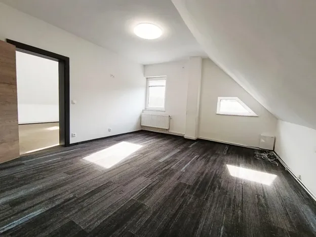Pronájem skladu, Praha - Březiněves, Na hlavní, 331 m2