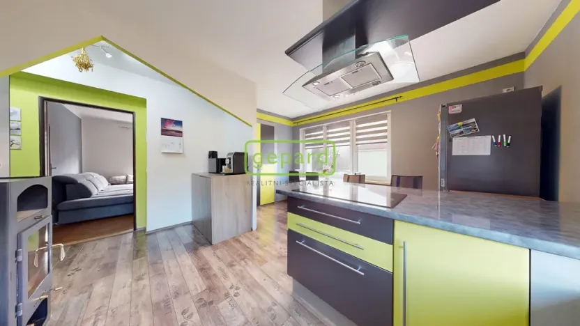 Prodej bytu 2+1, Okna, 60 m2