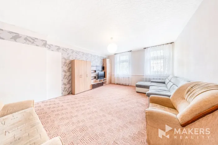 Prodej bytu 2+1, Karlovy Vary, Vítězná, 70 m2