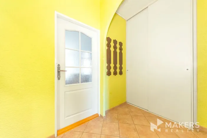 Prodej bytu 2+1, Karlovy Vary, Vítězná, 70 m2