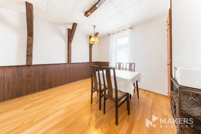 Prodej bytu 2+1, Karlovy Vary, Vítězná, 70 m2