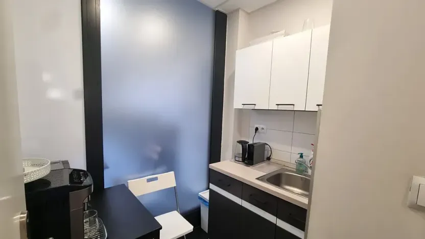 Prodej obchodního prostoru, Praha, 165 m2