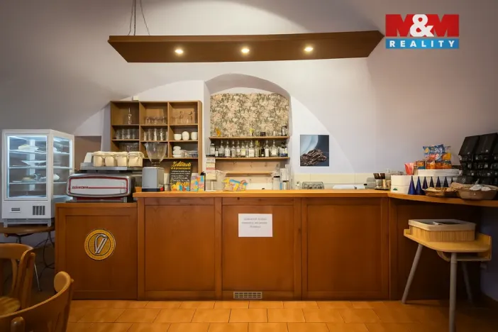 Pronájem restaurace, Jílové u Prahy, Masarykovo náměstí, 68 m2