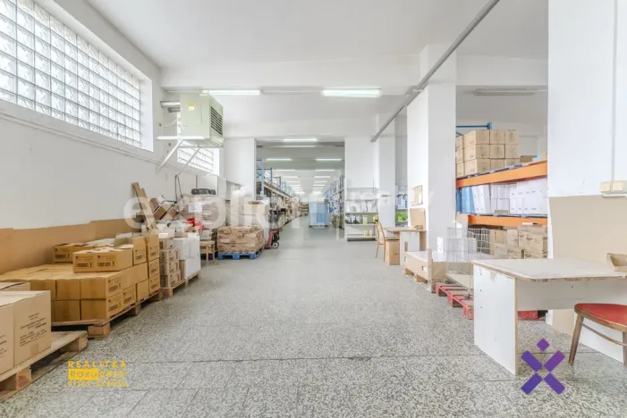 Prodej výrobních prostor, Zlín - Malenovice, třída 3. května, 3394 m2