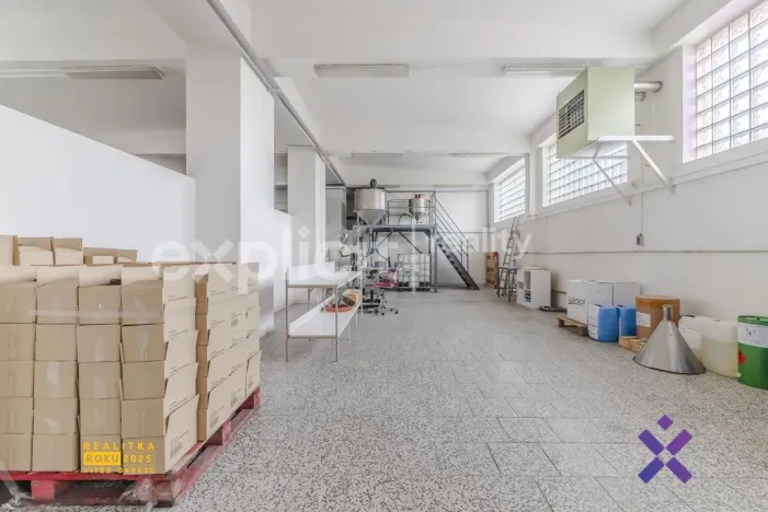 Prodej výrobních prostor, Zlín - Malenovice, třída 3. května, 3394 m2