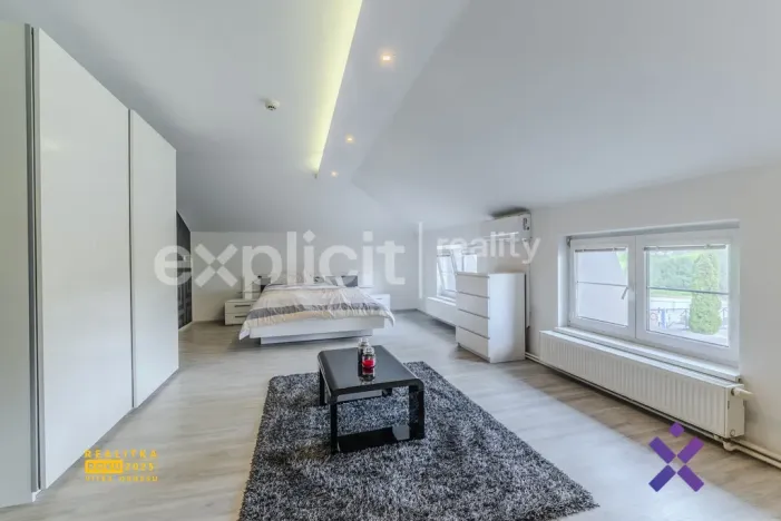 Prodej výrobních prostor, Zlín - Malenovice, třída 3. května, 3394 m2