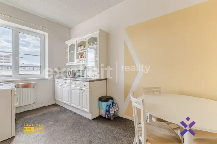 Prodej výrobních prostor, Zlín - Malenovice, třída 3. května, 3394 m2