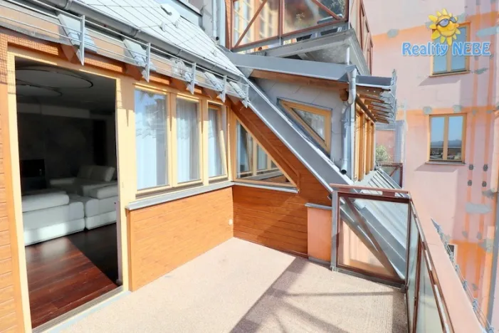 Pronájem bytu 3+kk, Praha - Veleslavín, Na okraji, 200 m2