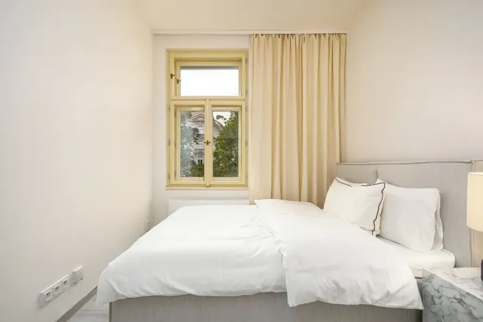 Pronájem bytu 2+kk, Praha - Vršovice, Košická, 36 m2