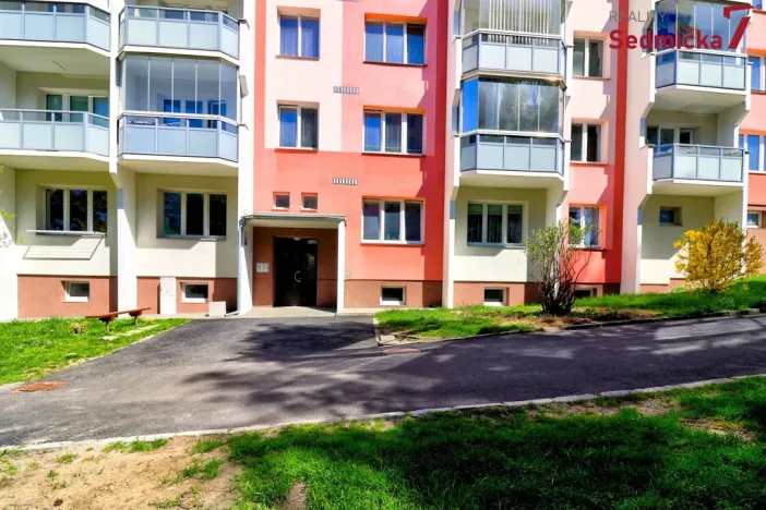 Prodej bytu 3+1, Žďár nad Sázavou, Nezvalova, 67 m2