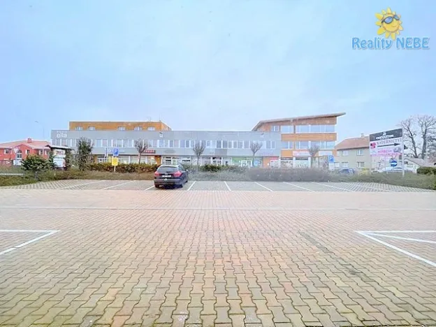 Pronájem obchodního prostoru, Jesenice, Budějovická, 79 m2