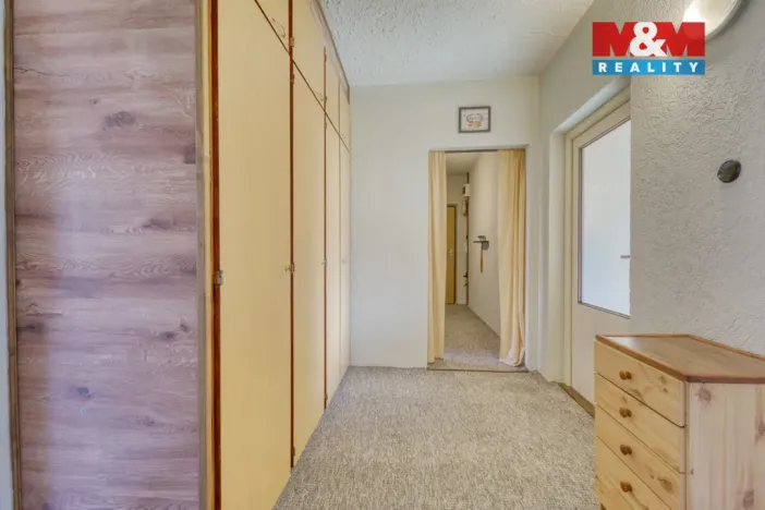 Prodej bytu 3+1, Žlutice, Pod Strání, 75 m2