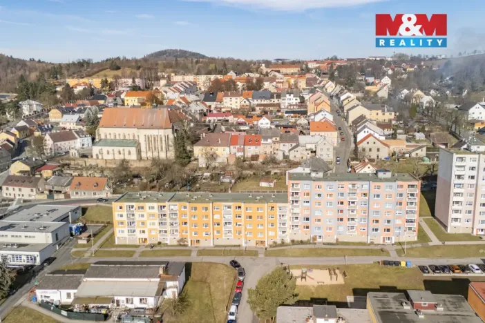 Prodej bytu 3+1, Žlutice, Pod Strání, 75 m2