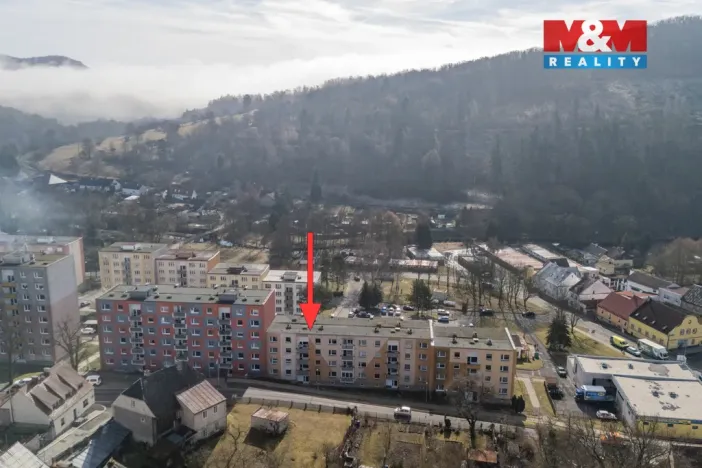 Prodej bytu 3+1, Žlutice, Pod Strání, 75 m2