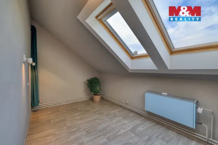 Pronájem bytu 3+kk, Plzeň - Doubravka, Školní, 60 m2