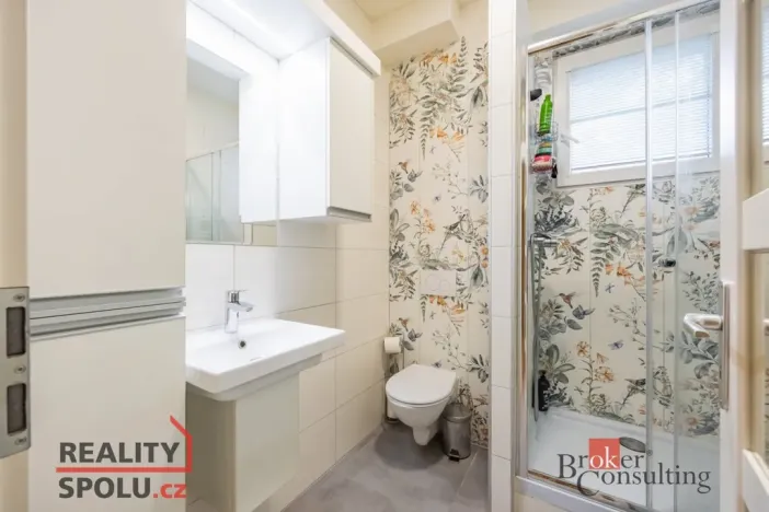 Prodej bytu 2+1, Hradec Králové, Okružní, 50 m2