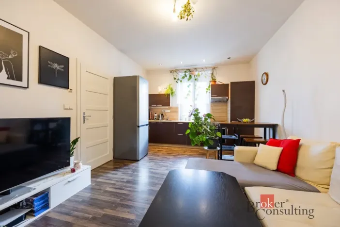 Prodej bytu 2+1, Hradec Králové, Okružní, 50 m2