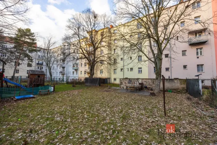 Prodej bytu 2+1, Hradec Králové, Okružní, 50 m2