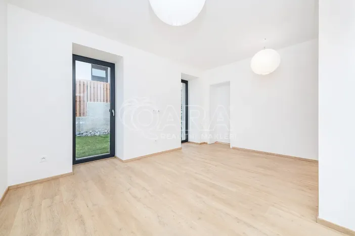 Prodej vícegeneračního domu, Chocerady, 245 m2