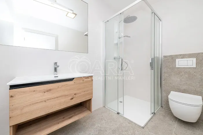 Prodej vícegeneračního domu, Chocerady, 245 m2