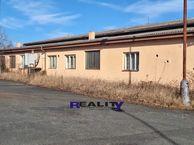 Pronájem výrobních prostor, Vroutek, Vidhostická, 1082 m2