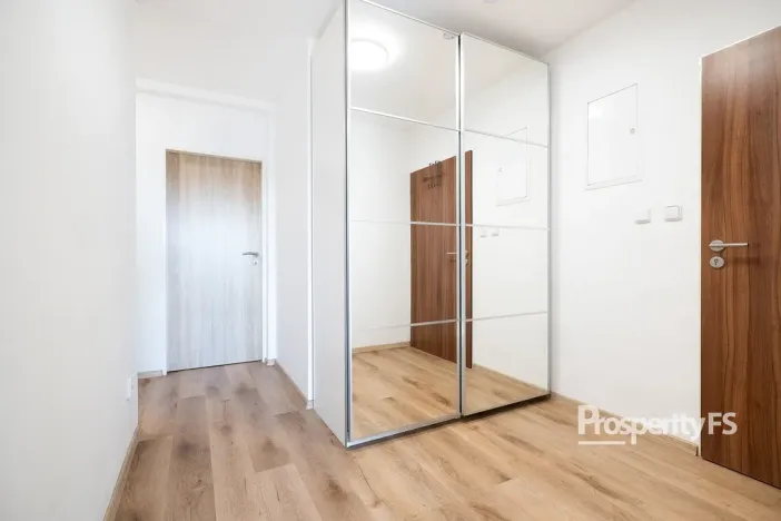 Pronájem bytu 2+kk, Vinařice, 56 m2