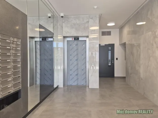 Pronájem bytu 1+kk, Praha - Dolní Měcholupy, Honzíkova, 41 m2