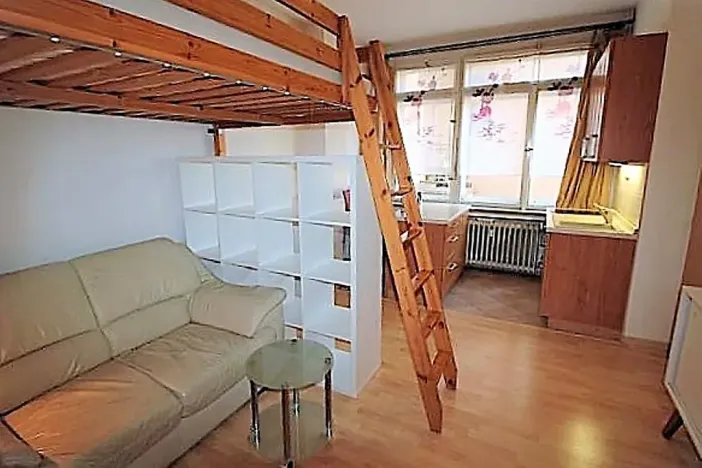 Pronájem bytu 1+kk, Praha - Holešovice, Heřmanova, 26 m2