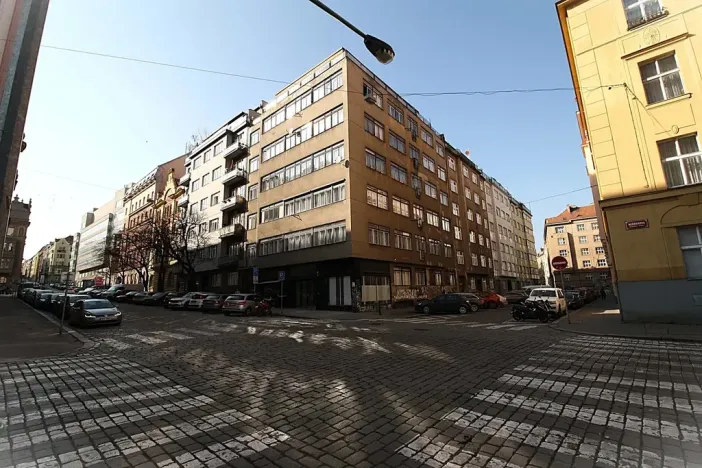 Pronájem bytu 1+kk, Praha - Holešovice, Heřmanova, 26 m2