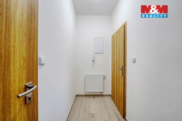 Pronájem bytu 2+kk, Plzeň - Jižní Předměstí, Husova, 43 m2