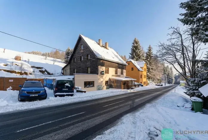 Prodej ubytování, Loučná pod Klínovcem, 428 m2