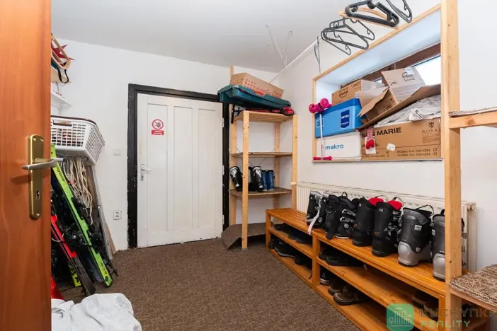 Prodej ubytování, Loučná pod Klínovcem, 428 m2