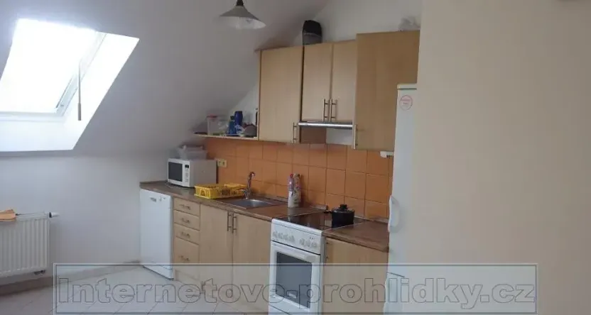 Pronájem pokoje, Praha - Suchdol, Křičkova, 13 m2