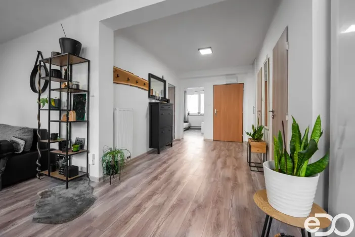 Prodej bytu 4+kk, Uhlířská Lhota, 73 m2