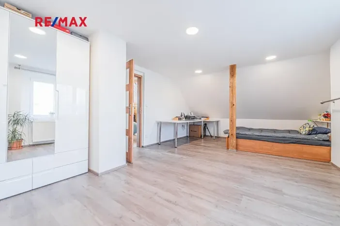 Prodej rodinného domu, Svinařov, Za Křenovkou, 160 m2