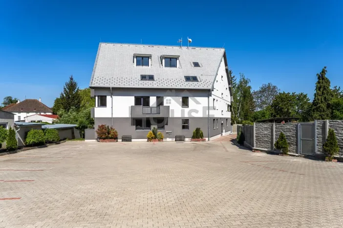 Prodej bytu 3+kk, Břežany II, 89 m2