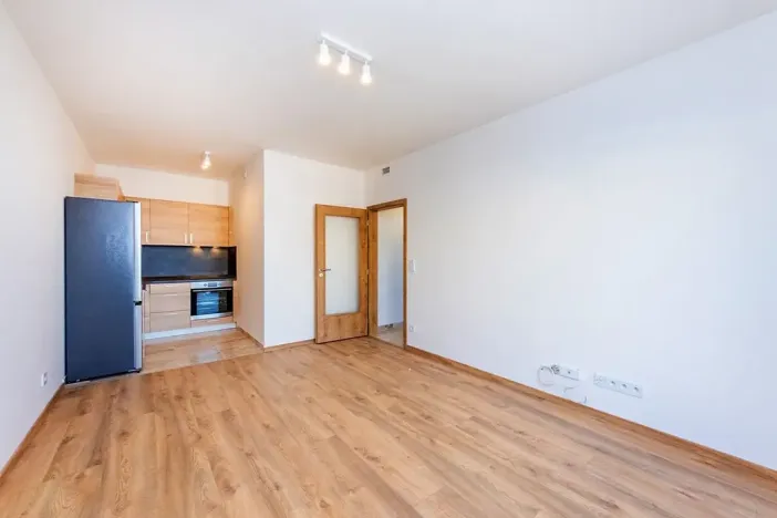 Pronájem bytu 2+kk, Praha - Strašnice, Strančická, 45 m2