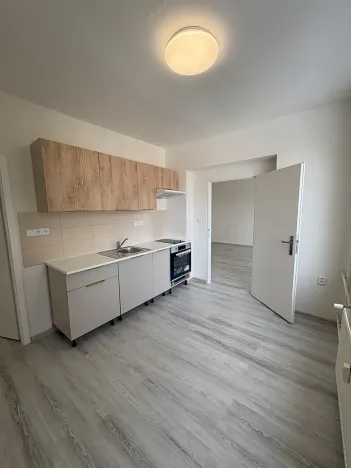 Pronájem bytu 1+1, Třebíč, Fügnerova, 45 m2