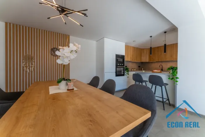 Pronájem rodinného domu, Praha, Na konečné, 224 m2