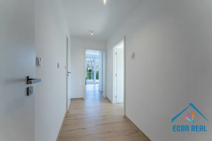 Pronájem rodinného domu, Praha, Na konečné, 224 m2