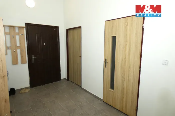 Prodej činžovního domu, Žleby, Zámecké náměstí, 228 m2