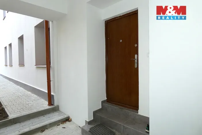 Prodej rodinného domu, Žleby, Zámecké náměstí, 228 m2