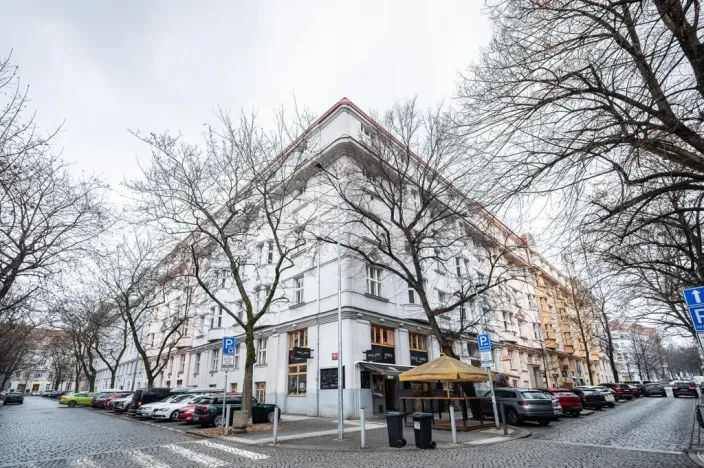 Prodej bytu 1+1, Praha - Bubeneč, V. P. Čkalova, 43 m2