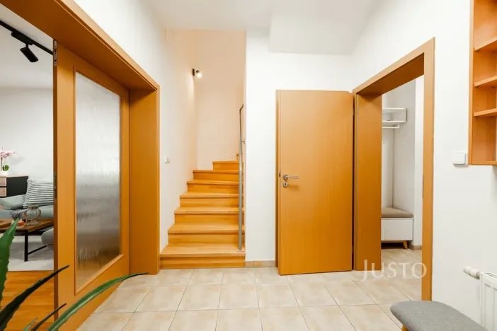 Prodej rodinného domu, Praha, Na plužině, 158 m2